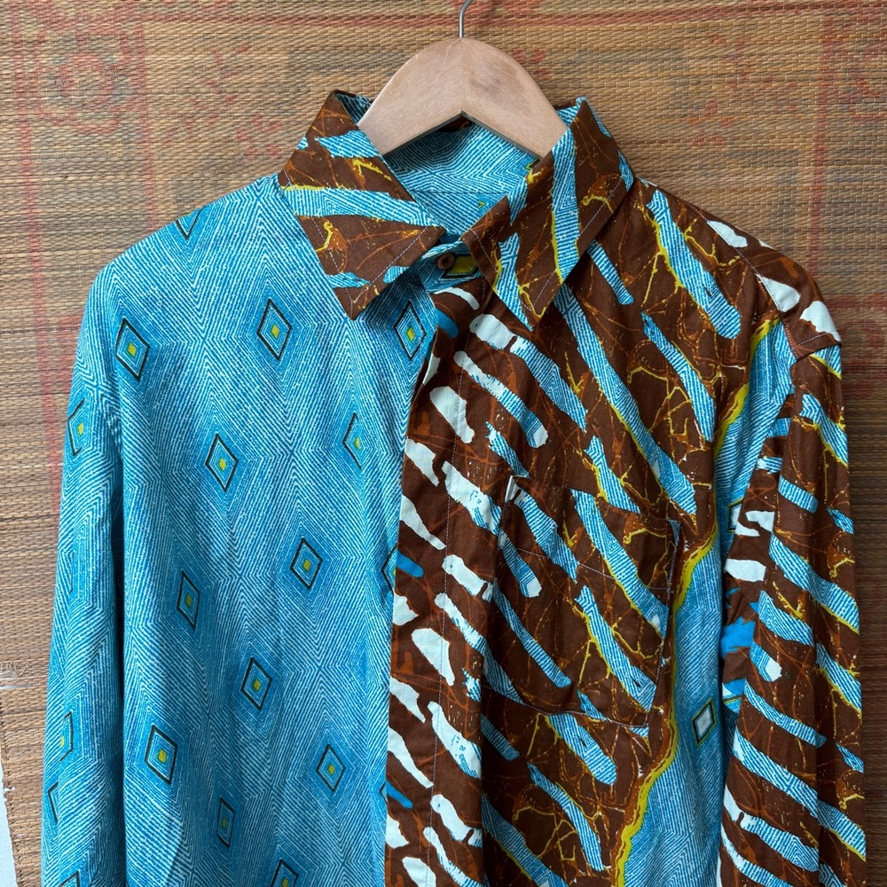 Avantgarde Psychedelic Geometric Patterned Button… - image 4